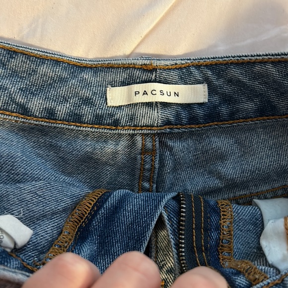Pacsun Mom Shorts - Picture 2 of 5